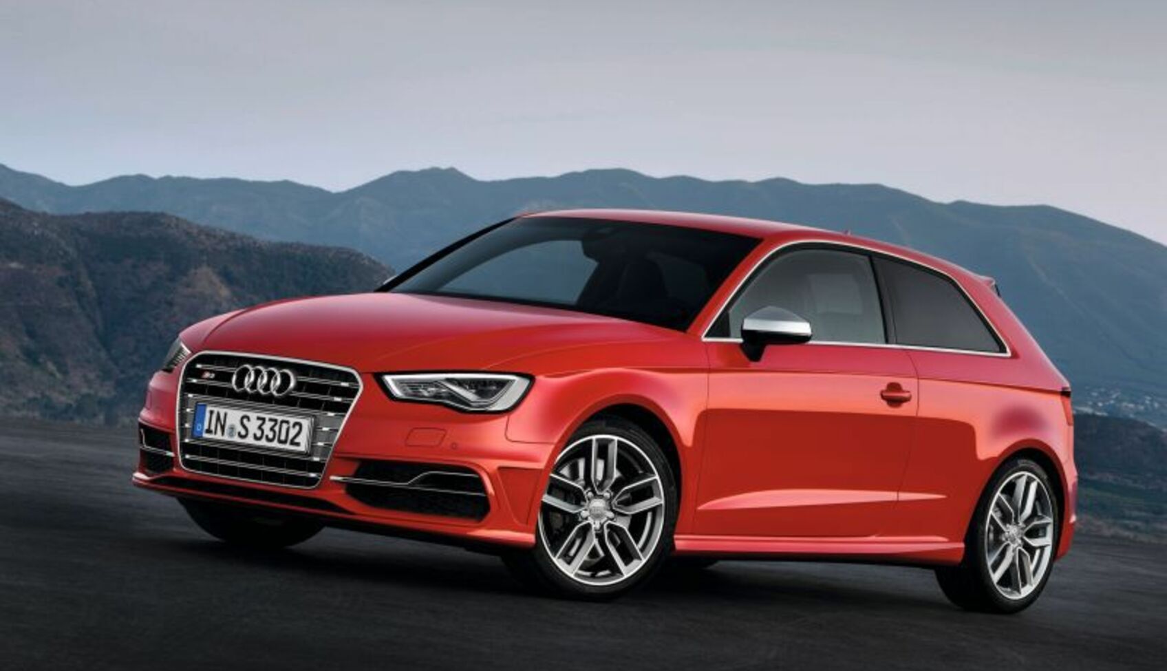 Audi S3 (8V) 2.0 TFSI (300 Hp) quattro 2013, 2014, 2015, 2016 