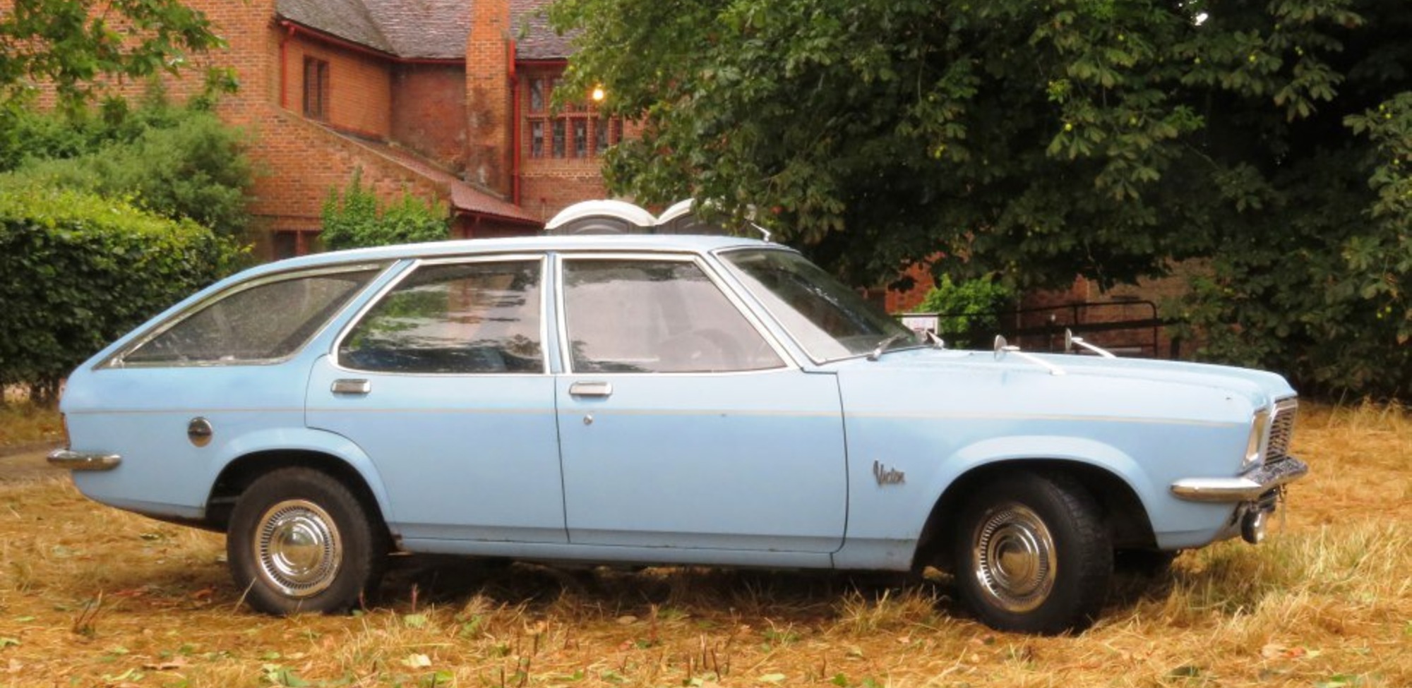 Vauxhall Victor FE Estate 1800 (78 Hp) 1972, 1973, 1974, 1975, 1976 