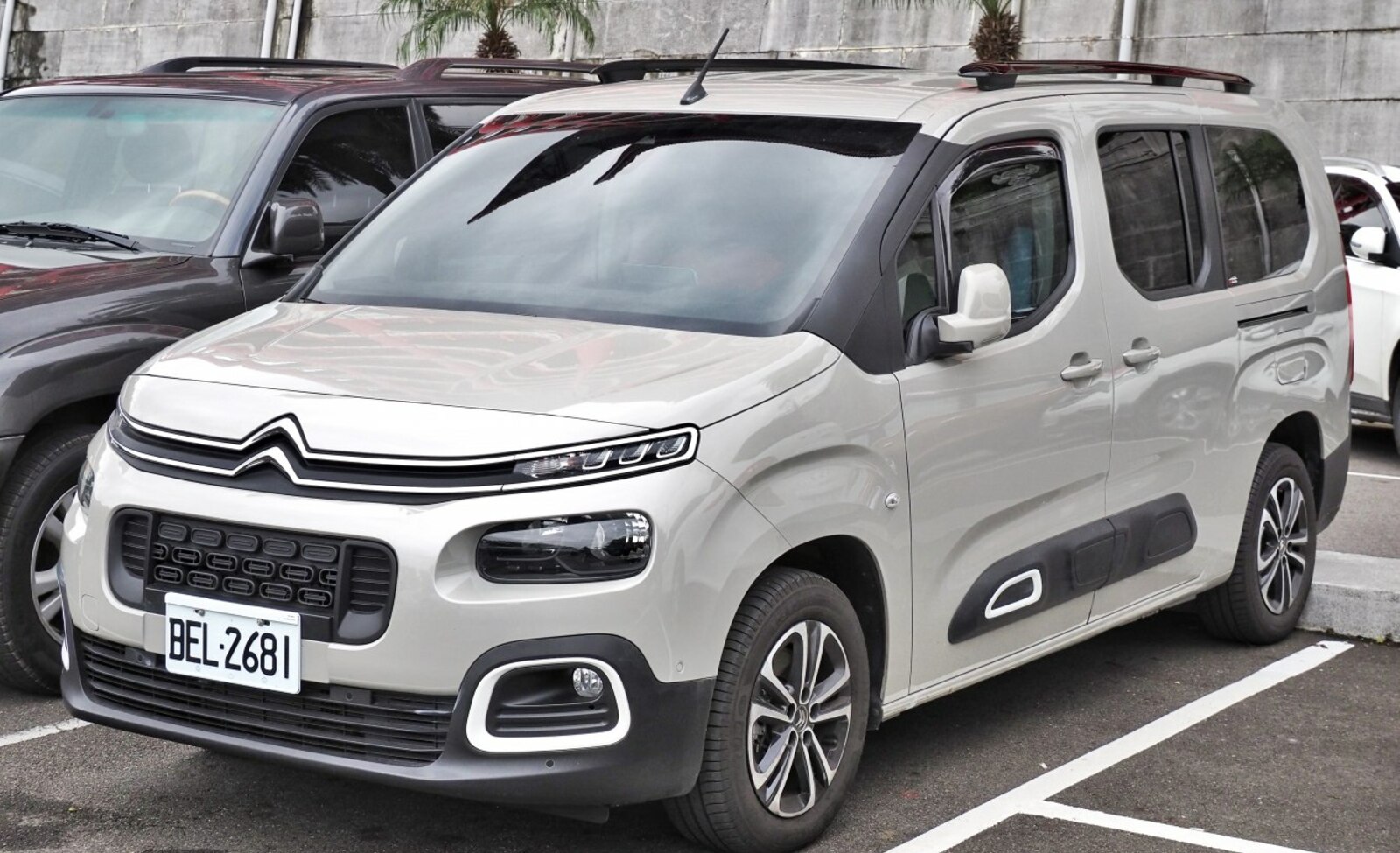 Citroen Berlingo III XL (Phase I, 2018) e-Berlingo 50 kWh (136 Hp) 7 Seat 2021 