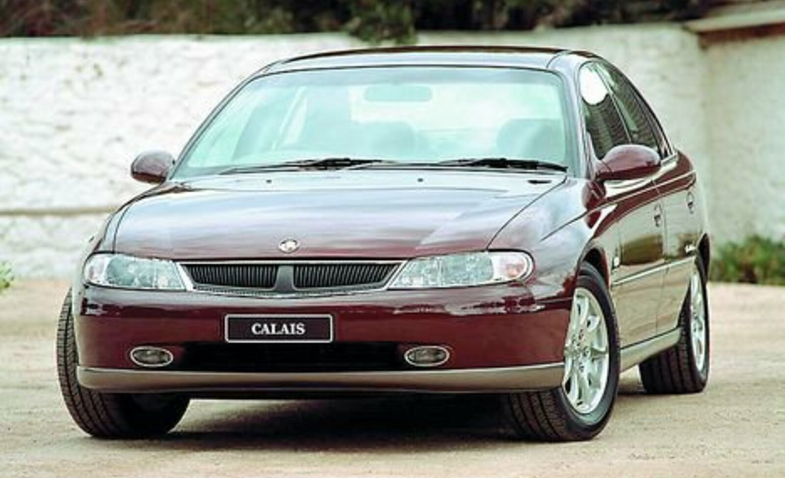 Holden Calais (VT) 3.8 i V6 (207 Hp) 1998, 1999, 2000, 2001, 2002, 2003, 2004, 2005, 2006 