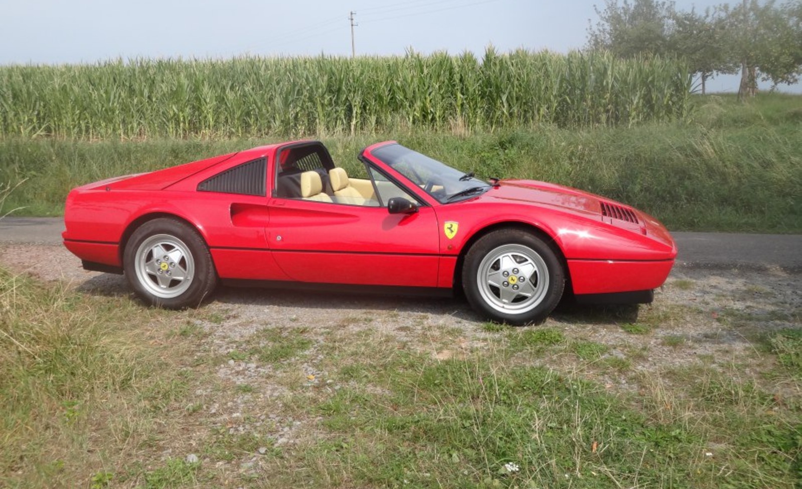 Ferrari 328 GTS 3.2 V8 (270 Hp) 1985, 1986, 1987, 1988, 1989 