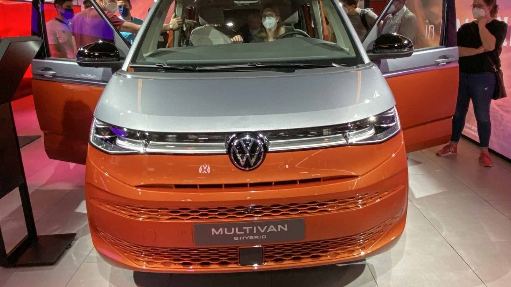 Volkswagen Multivan (T7) 1.4 eHybrid (218 Hp) DSG 2021, 2022 