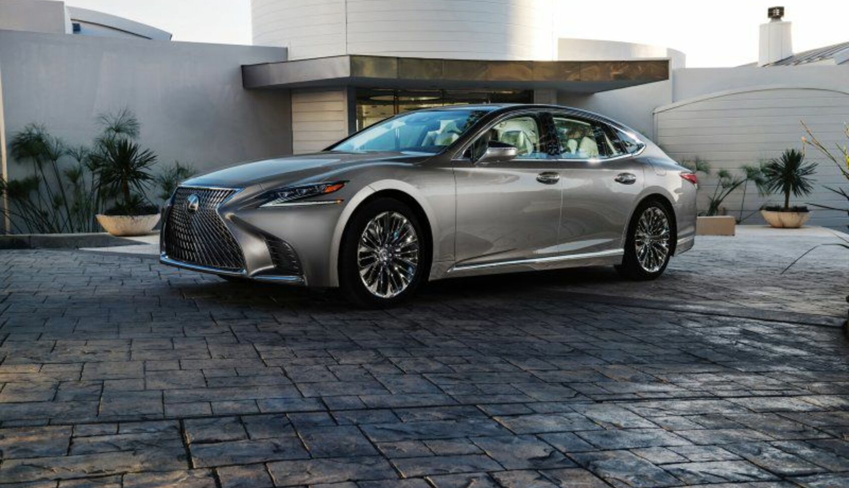 Lexus LS V 500 V6 (420 Hp) AWD Automatic 2017, 2018, 2019, 2020 