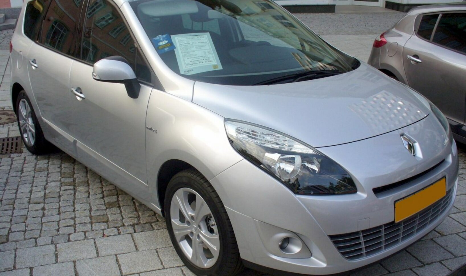 Renault Grand Scenic III 1.5 dCi (110 Hp) FAP 2009, 2010, 2011