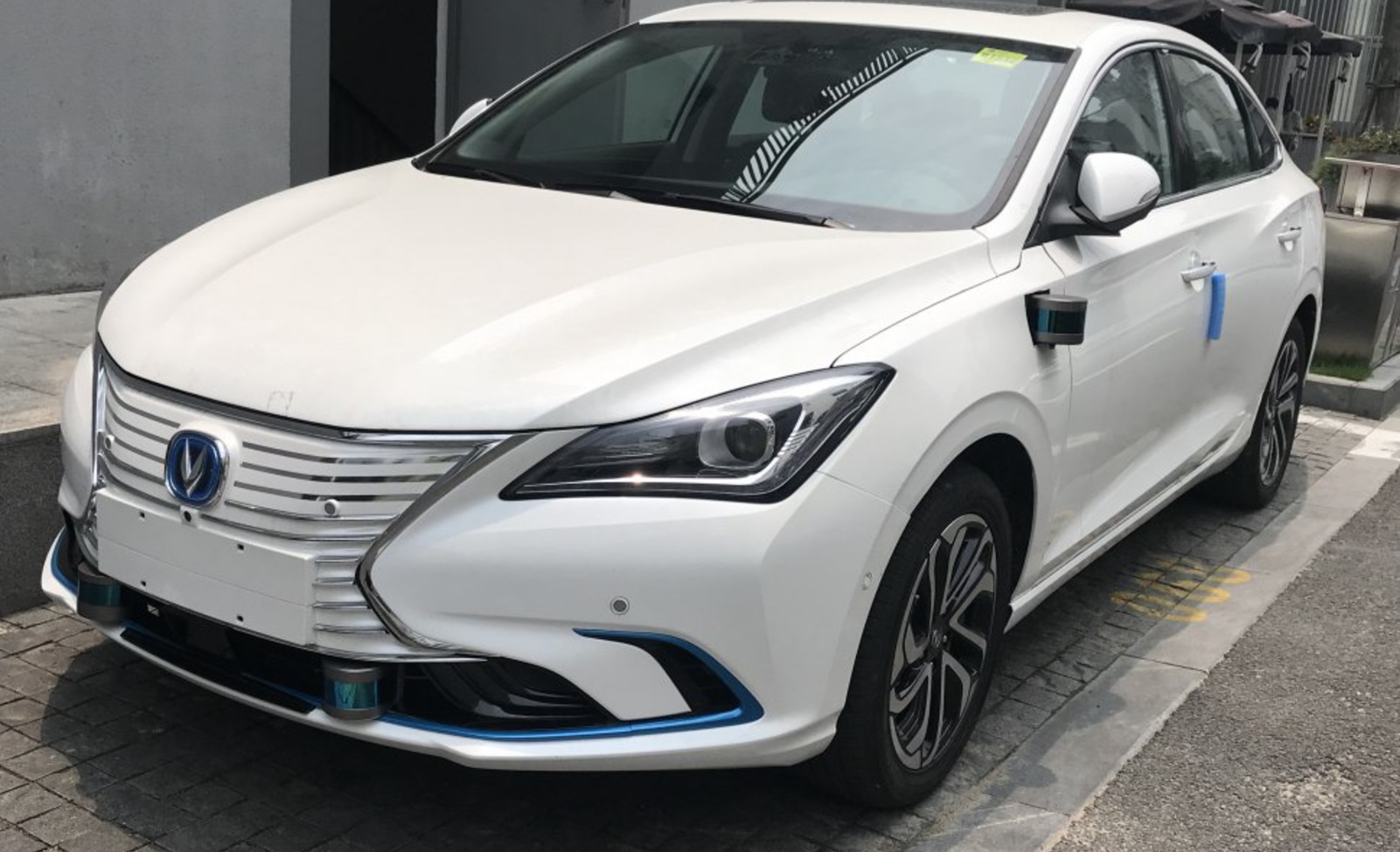 ChangAn Eado EV300 45 kWh (122 Hp) 2018, 2019, 2020, 2021 