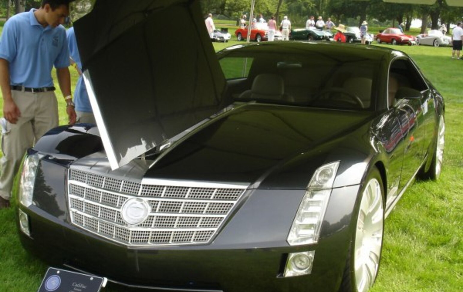 Cadillac Sixteen 13.6 V16 (1000 Hp) Hydra-Matic 2003 