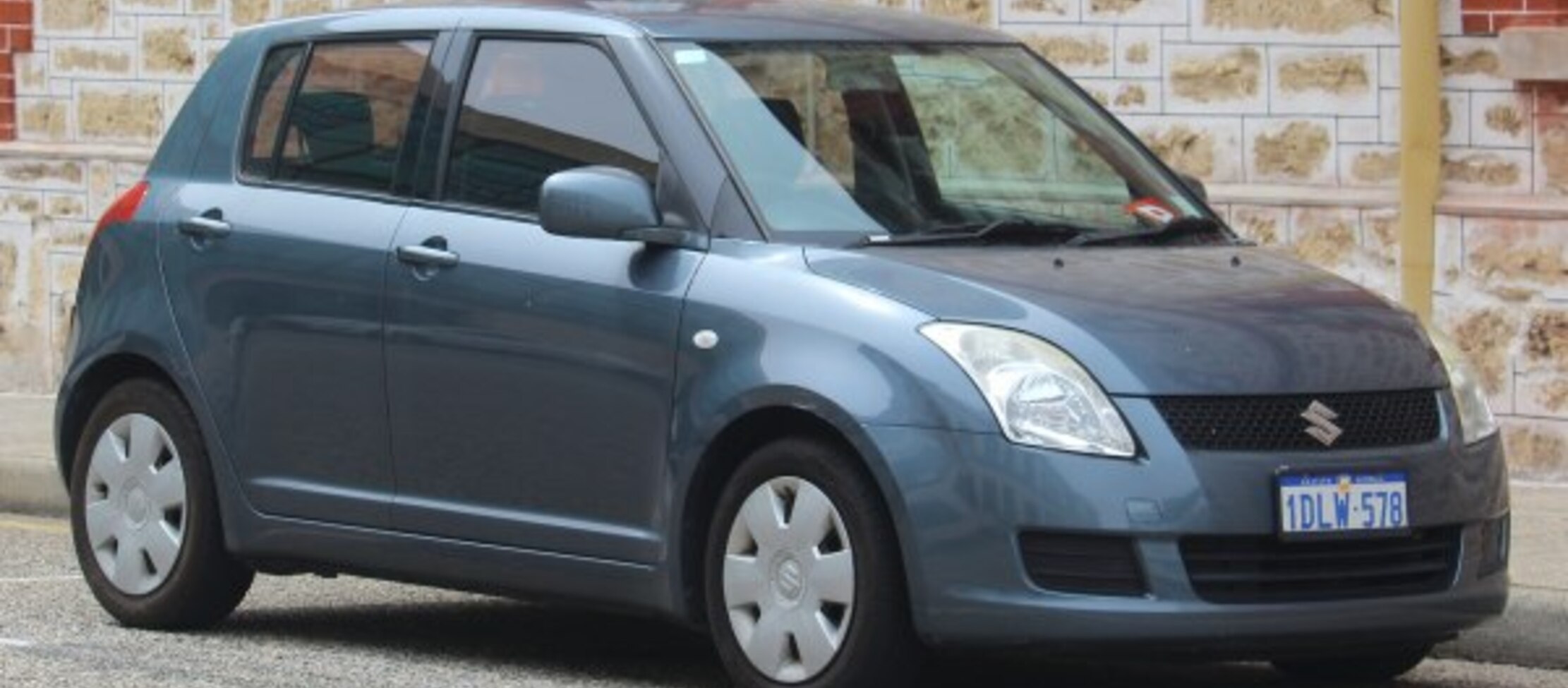 Suzuki Swift II 1.5 i 16V (102 Hp) 2004, 2005, 2006, 2007, 2008, 2009, 2010 