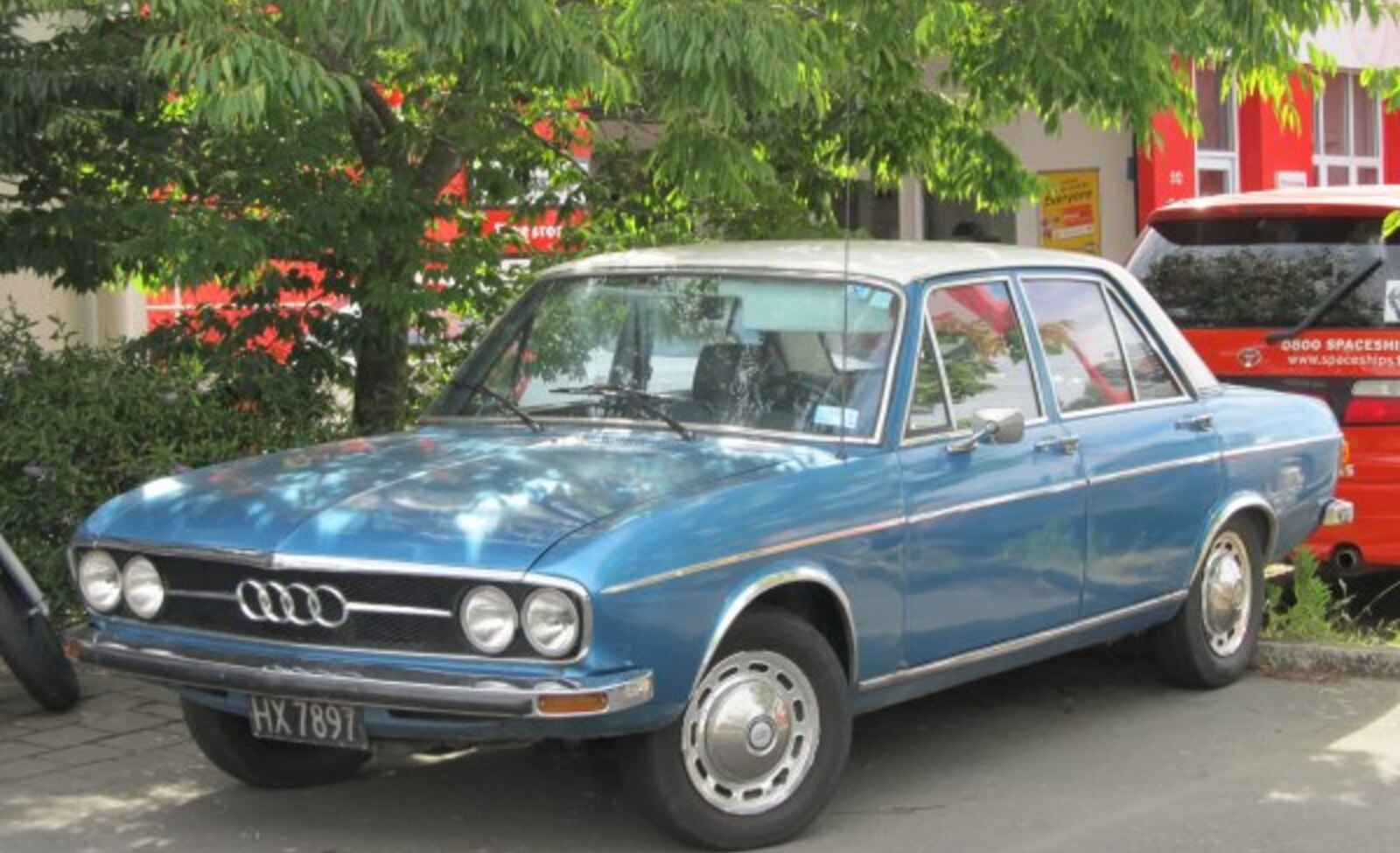 Audi 100 (C1) 1.8 LS (116 Hp) 1970, 1971, 1972, 1973, 1974, 1975, 1976 
