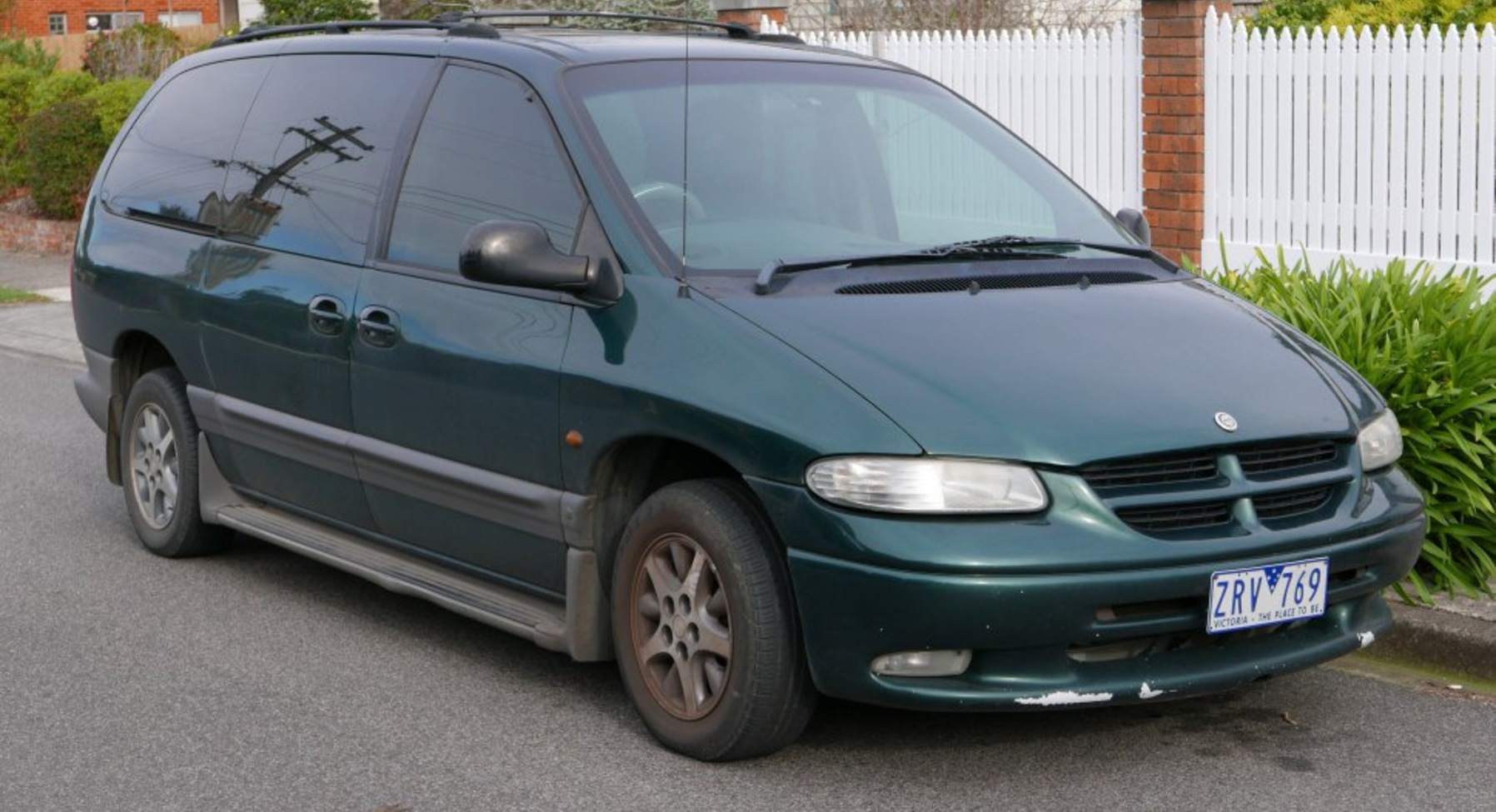 Chrysler Grand Voyager III 3.3 V6 (158 Hp) 1995, 1996, 1997, 1998, 1999, 2000 