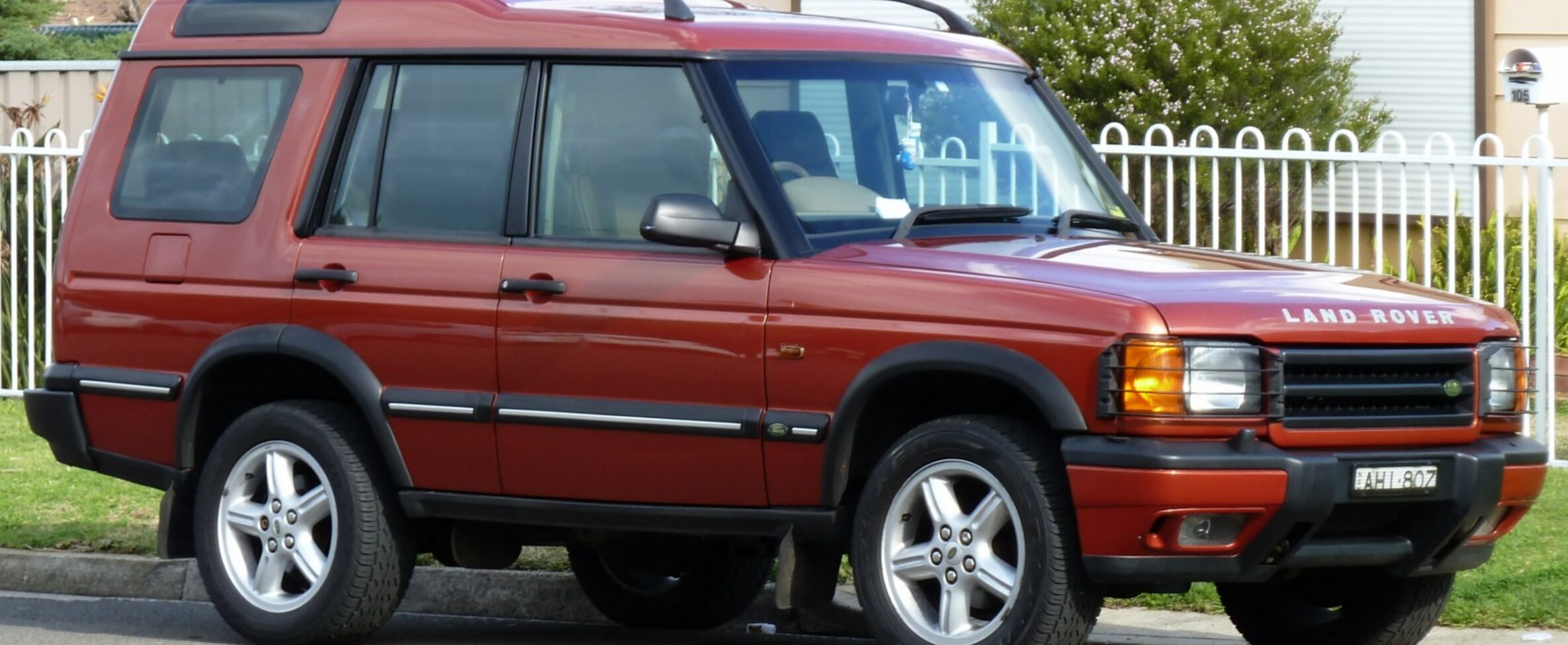 Land Rover Discovery II 4.0i V8 (185 Hp) Automatic 1998, 1999, 2000, 2001, 2002, 2003, 2004 