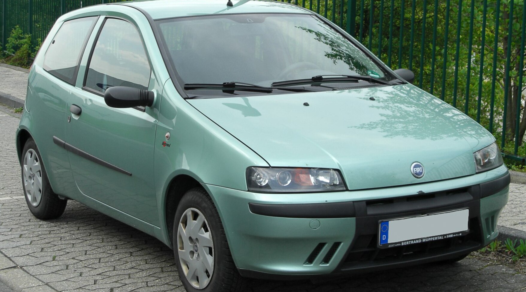 Fiat Punto II (188) 3dr 1.9 D (60 Hp) 1999, 2000, 2001, 2002, 2003 