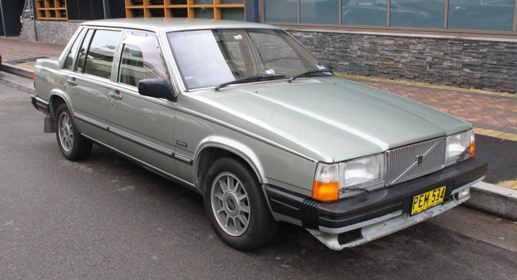 Volvo 760 (704,764) 2.8 (704) (156 Hp) 1982, 1983, 1984, 1985, 1986 