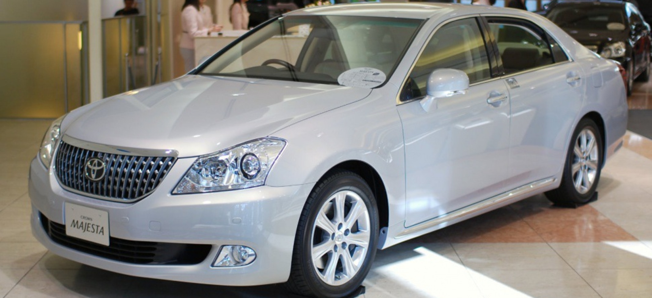 Toyota Crown Majesta V (S200) 4.3 i-Four V8 32V (280 Hp) 4x4 Automatic 2009, 2010, 2011, 2012, 2013 