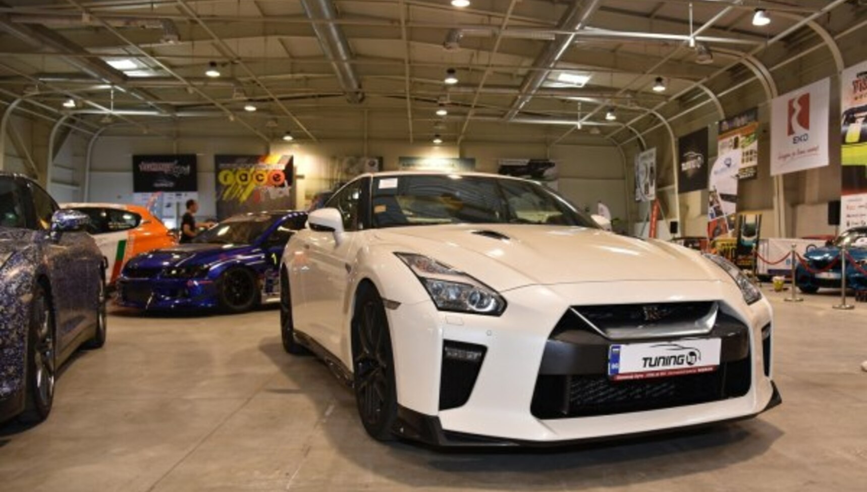 Nissan GT-R (R35) Track Edition 3.8 V6 (570 Hp) 4WD Automatic 2016, 2017, 2018, 2019, 2020, 2021 