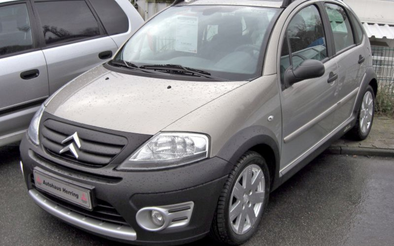 Citroen C3 I X-TR (Phase II, 2005) 1.4 HDi (68 Hp) 2005, 2006 