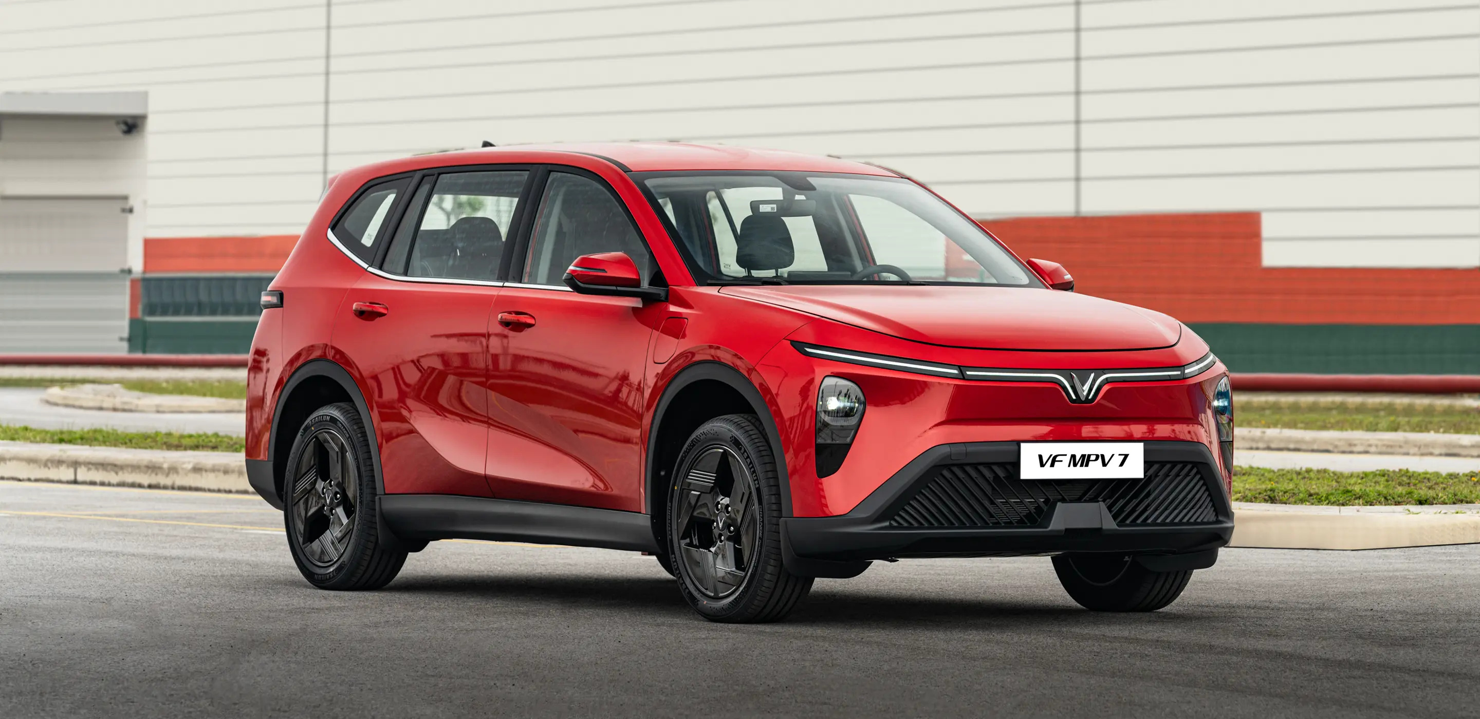 VinFast VF MPV 7 (150 kW) FWD