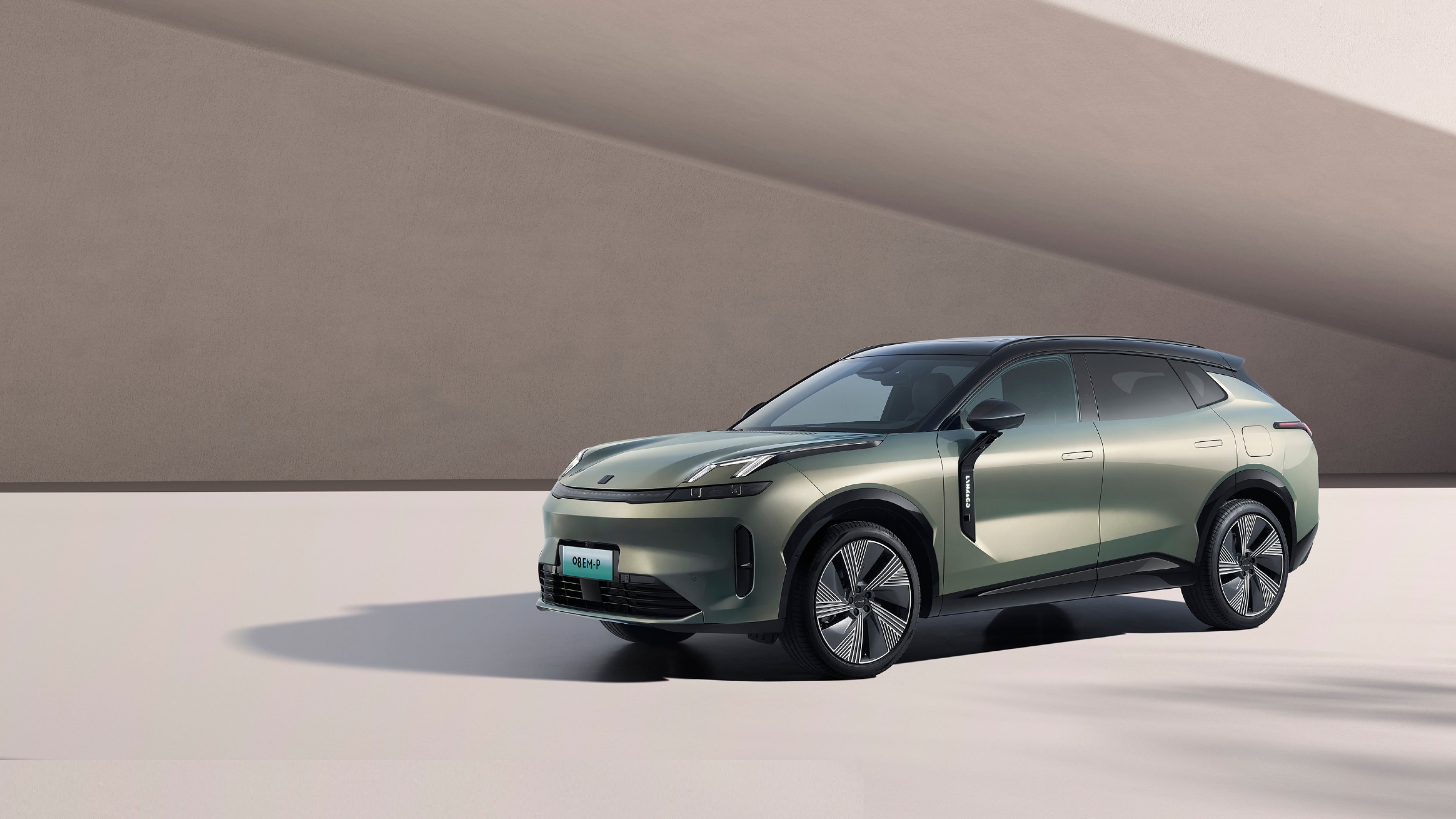 Lynk & Co 08 EM-P 1.5TD-3DHT Evo PHEV (280 kW ~ 375 hp) 2023, 2024 (CN)