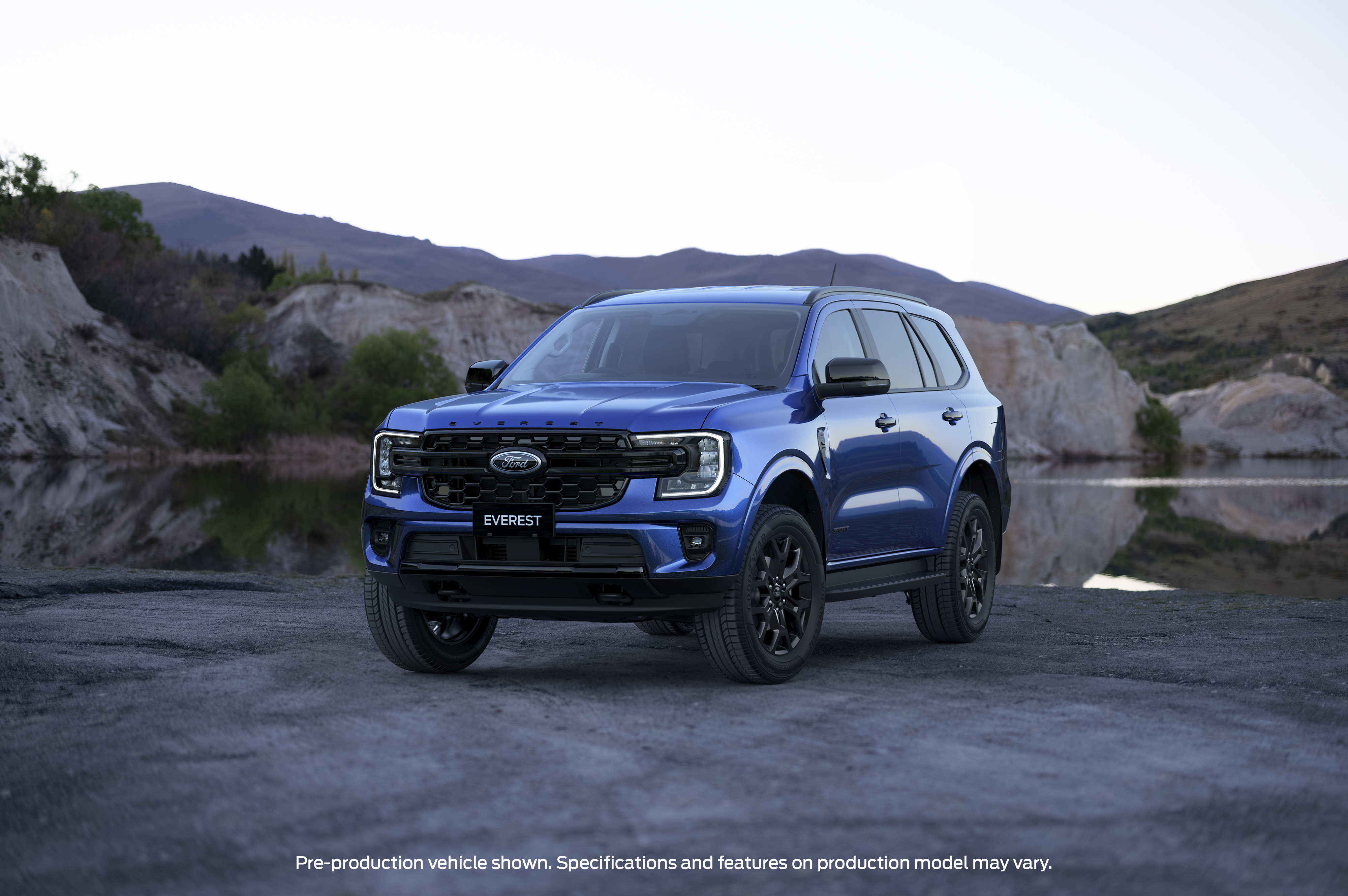 Ford Everest Ambiente (168 Hp) 2WD 6AT 2022, 2023 (VN)