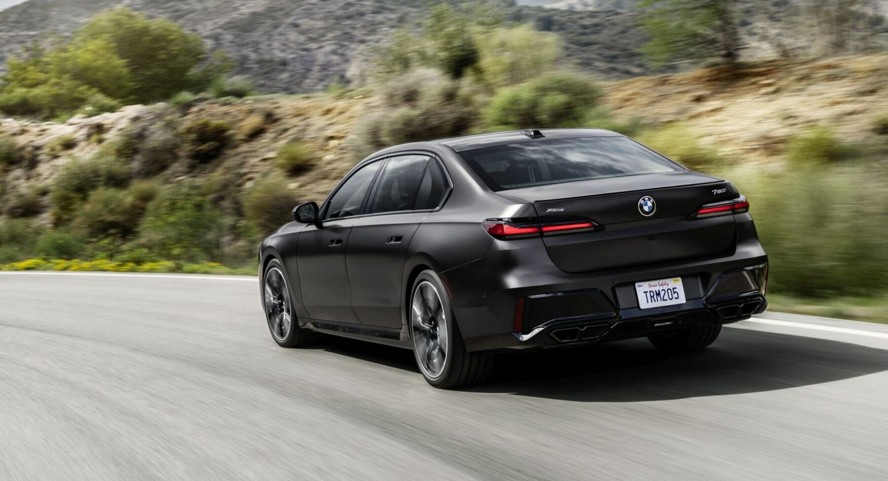 BMW 7 Series (G70) 760i (544 Hp) MHEV xDrive Steptronic 2022