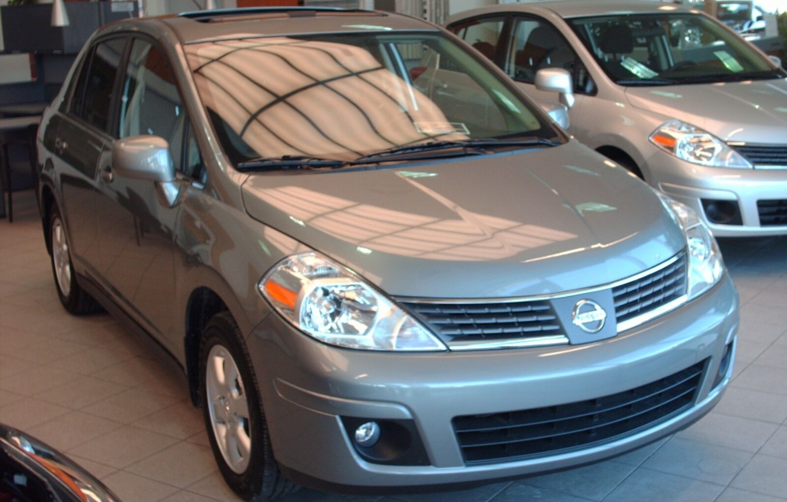 Nissan Versa Sedan 1.8 16V (124 Hp) 2006, 2007, 2008, 2009, 2010, 2011 