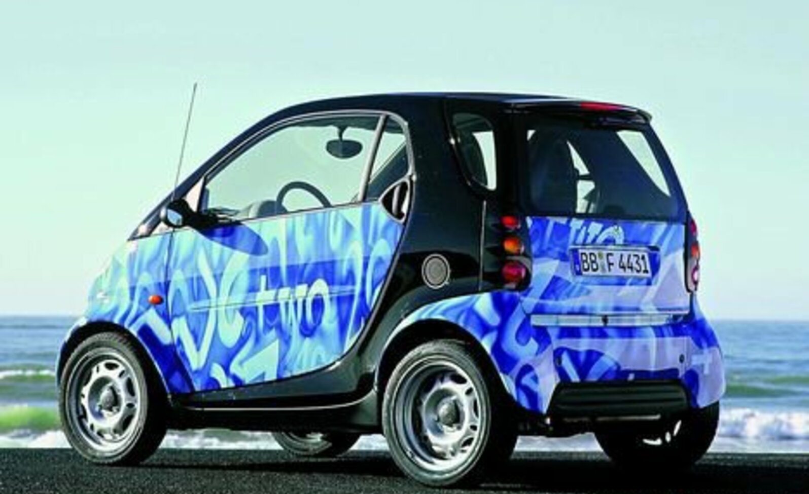 Smart Fortwo Coupe 0.7 i (61 Hp) 1999, 2000, 2001, 2002, 2003, 2004, 2005, 2006  specifications, prices & reviews