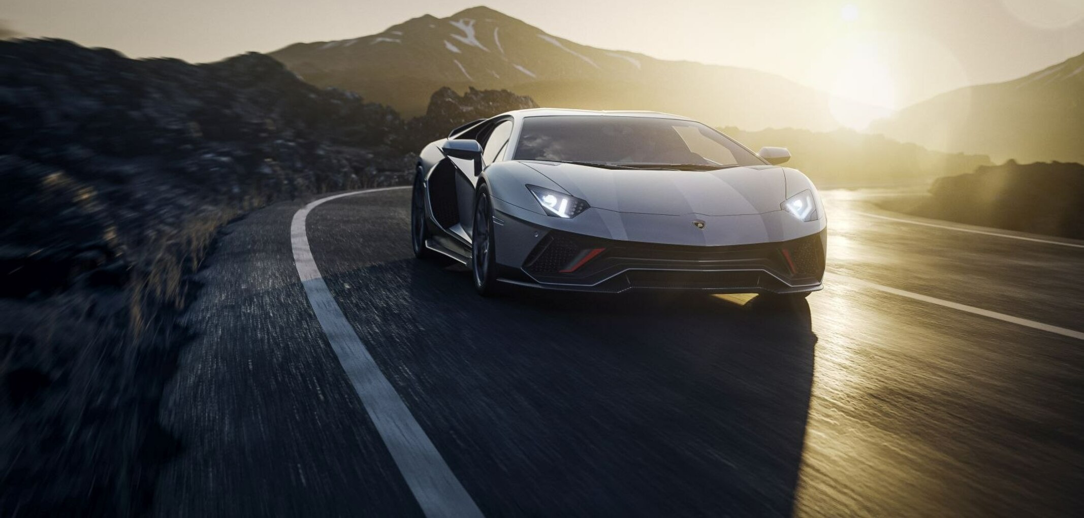 Lamborghini Aventador LP 780-4 Ultimae Coupe  V12 (780 Hp) 4WD ISR 2021  - thông số kỹ thuật, đánh giá và giá lăn bánh mới nhất | XEZii