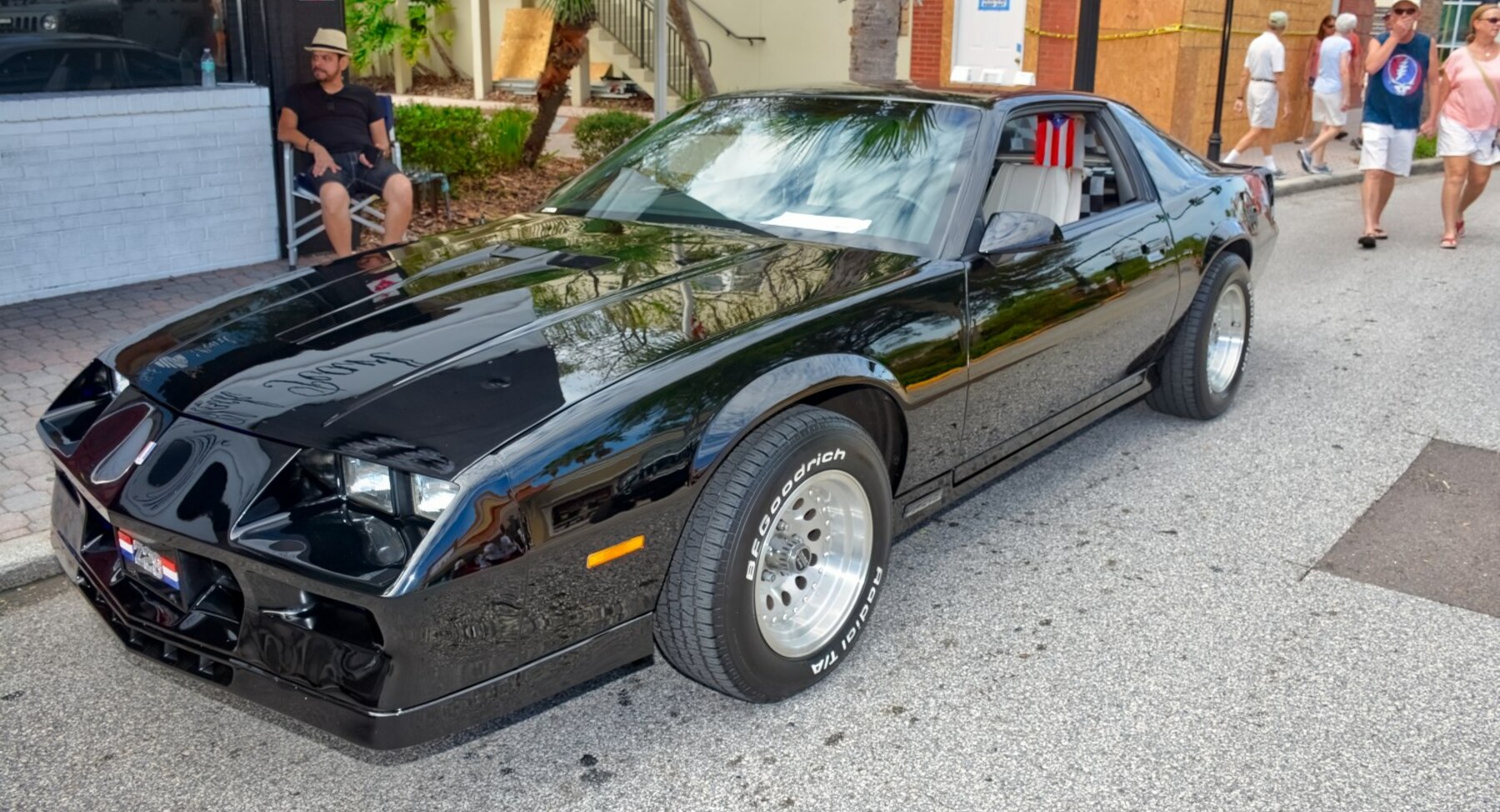 Chevrolet Camaro III  V6 MFI (135 Hp) 1988, 1989, 1990, 1991 - thông số  kỹ thuật, đánh giá và giá lăn bánh mới nhất | XEZii