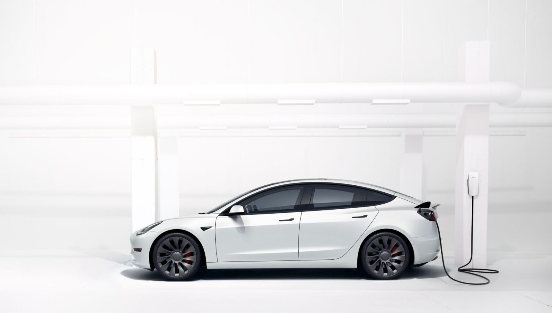 Tesla model 3 on sale horsepower awd