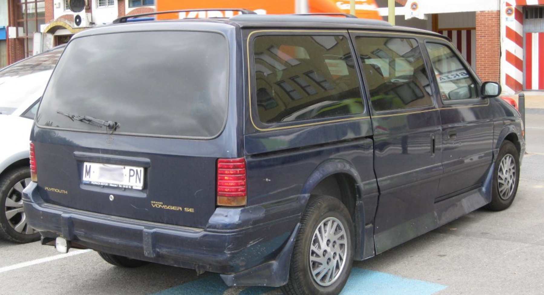Plymouth Voyager 3.0 i V6 (144 Hp) 1990, 1991, 1992, 1993, 1994, 1995 