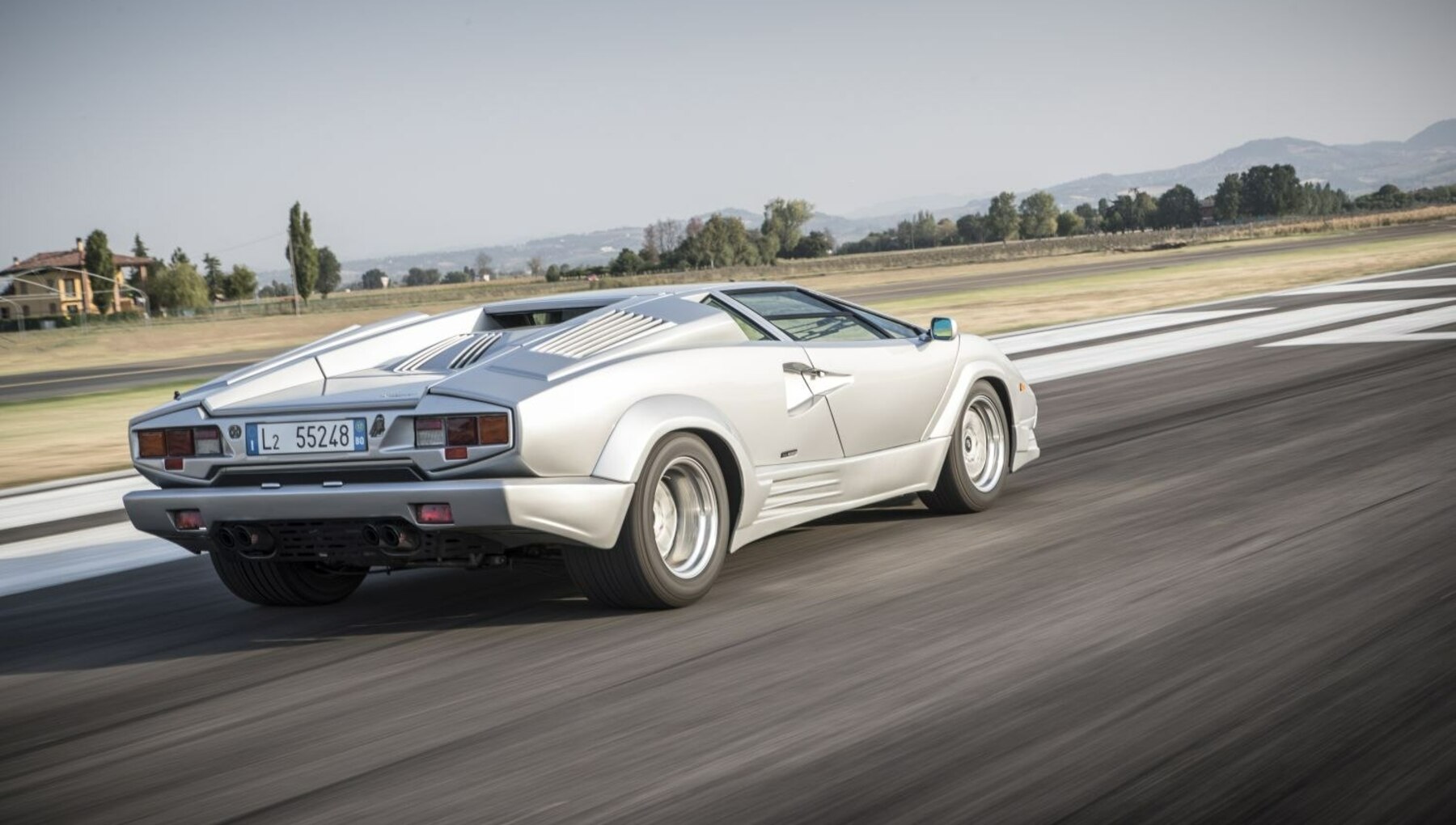 Lamborghini Countach LP5000 QV (455 Hp) 1988 - thông số kỹ thuật, đánh giá  và giá lăn bánh mới nhất | XEZii