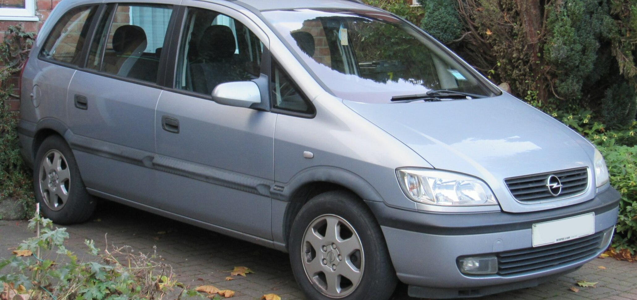 Opel Zafira A (T3000) 2.0 DTI 16V (101 Hp) 2000, 2001, 2002