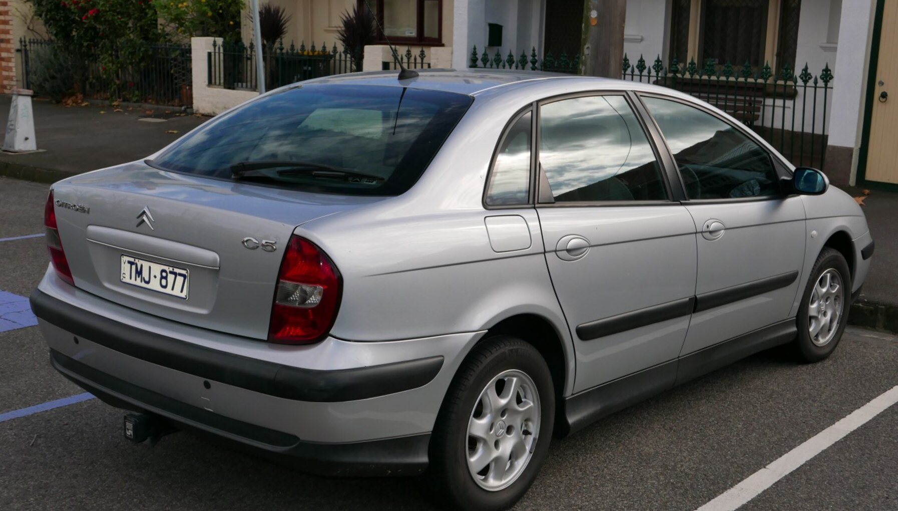 Citroen C5 I (Phase I, 2000) 2.0i 16V (136 Hp) Automatic 2000, 2001, 2002, 2003, 2004 