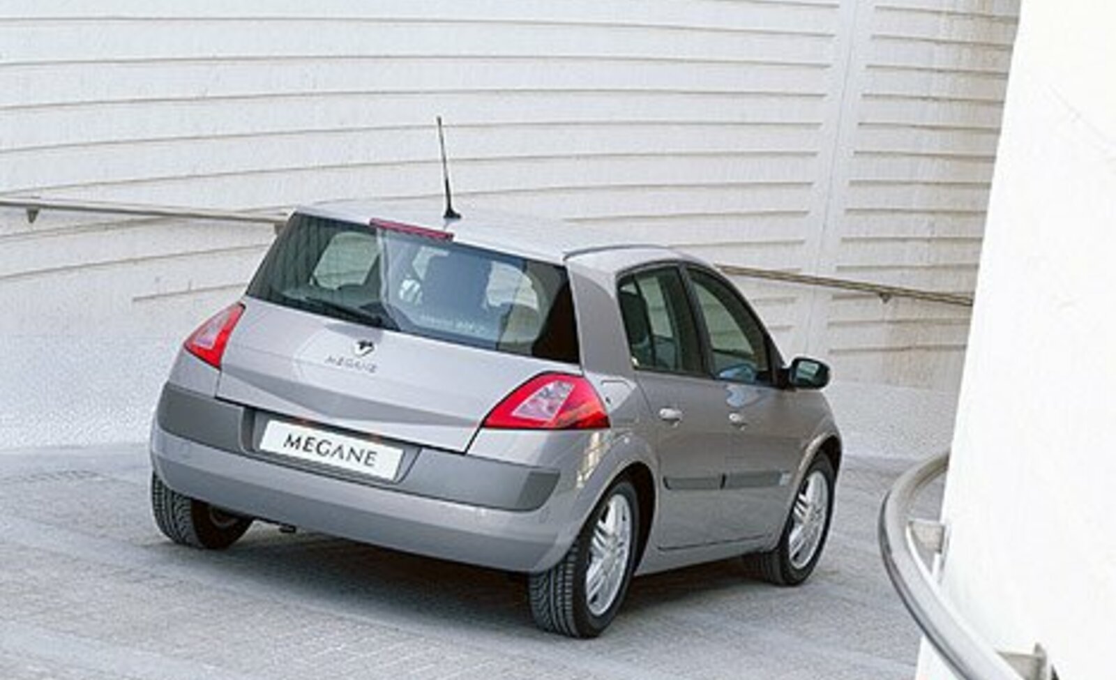 Renault Megane II 2.0 Turbo 16V (163 Hp) 2004, 2005, 2006 specifications,  prices & reviews