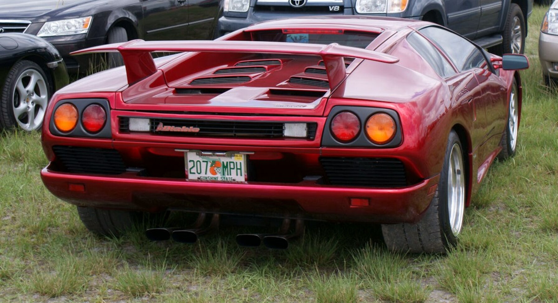 Lamborghini Diablo SV (530 Hp) 1998, 1999, 2000, 2001, 2002, 2003, 2004,  2005, 2006 - thông số kỹ thuật, đánh giá và giá lăn bánh mới nhất | XEZii