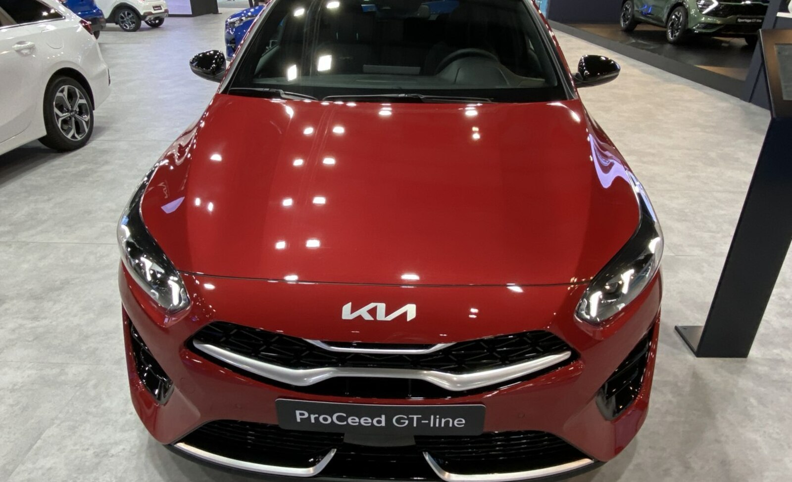 Kia ProCeed III (facelift 2021) 1.5 T-GDI (160 Hp) DCT 2021 
