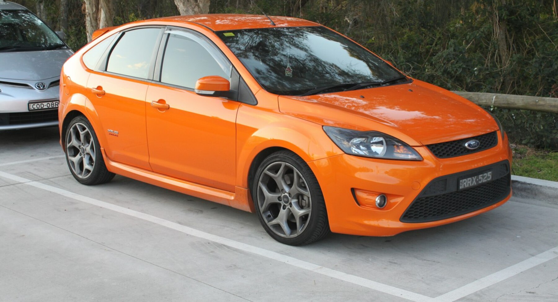 Ford Focus II Hatchback 1.6 Duratec 16V (100 Hp) Automatic 2005, 2006,  2007, 2008, 2009, 2010 specifications, prices & reviews