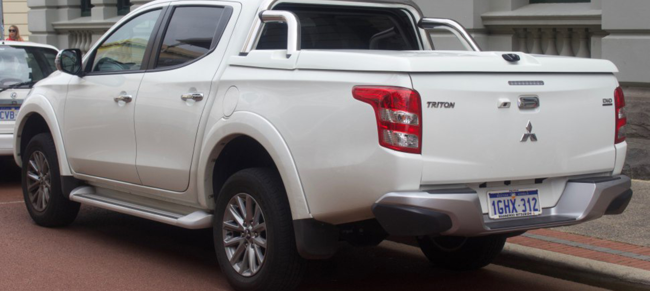 Mitsubishi Triton V 2.5 DI-D (178 Hp) 4WD 2015, 2016, 2017, 2018 