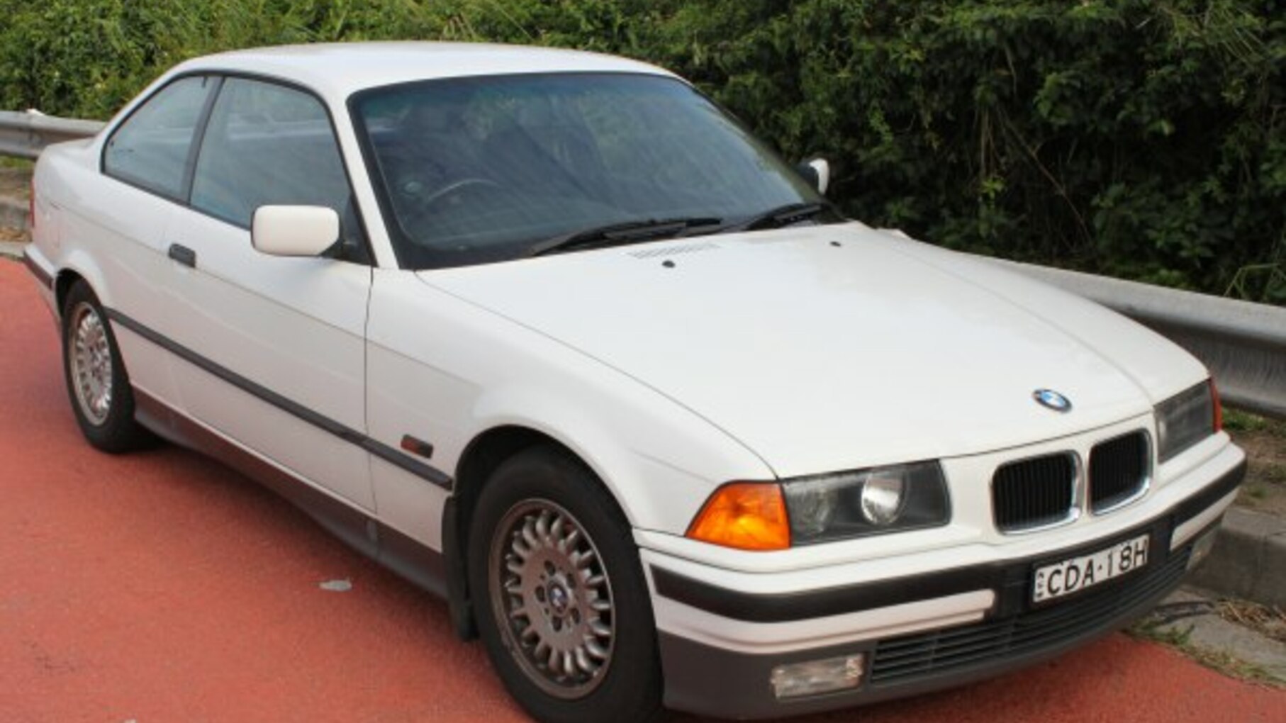 BMW 3 Series Coupe (E36) 318is (140 Hp) 1991, 1992, 1993, 1994