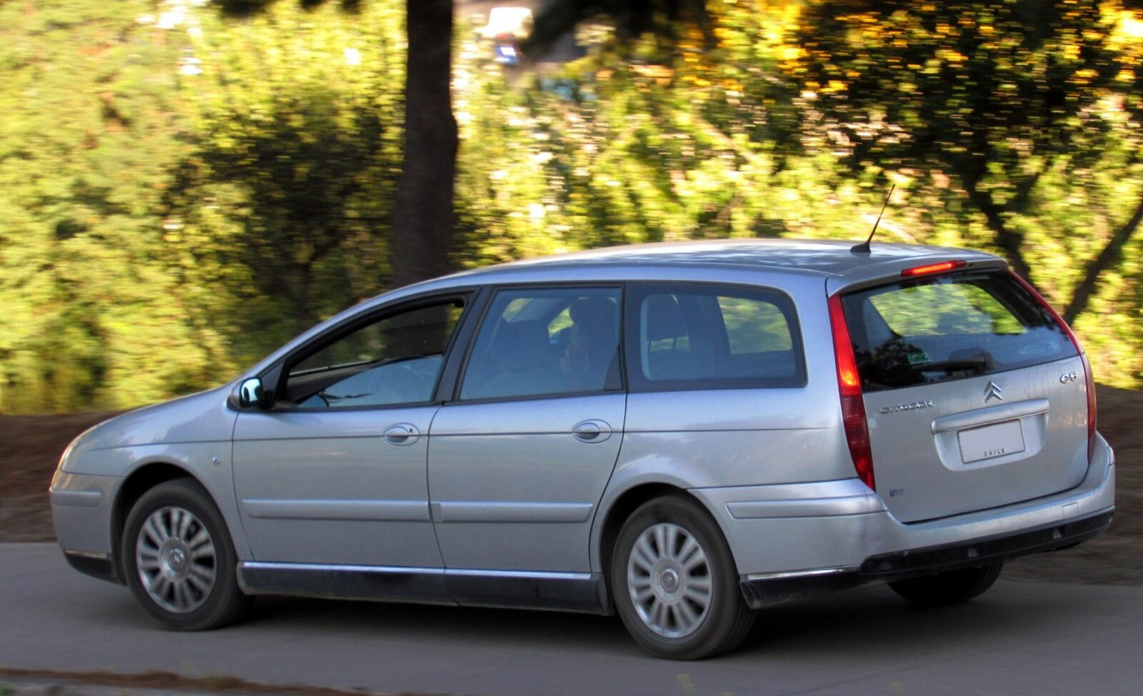 Citroen C5 I Break (Phase II, 2004) 2.2 HDi (133 Hp) FAP Automatic 2004, 2005