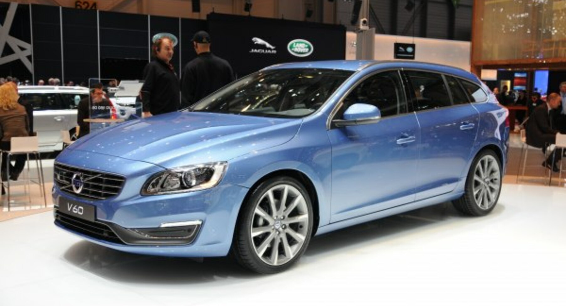 Volvo V60 I (2013 facelift) 2.4 D5 Twin Engine (231 Hp) Plug-in Hybrid AWD Geartronic 2015, 2016, 2017, 2018