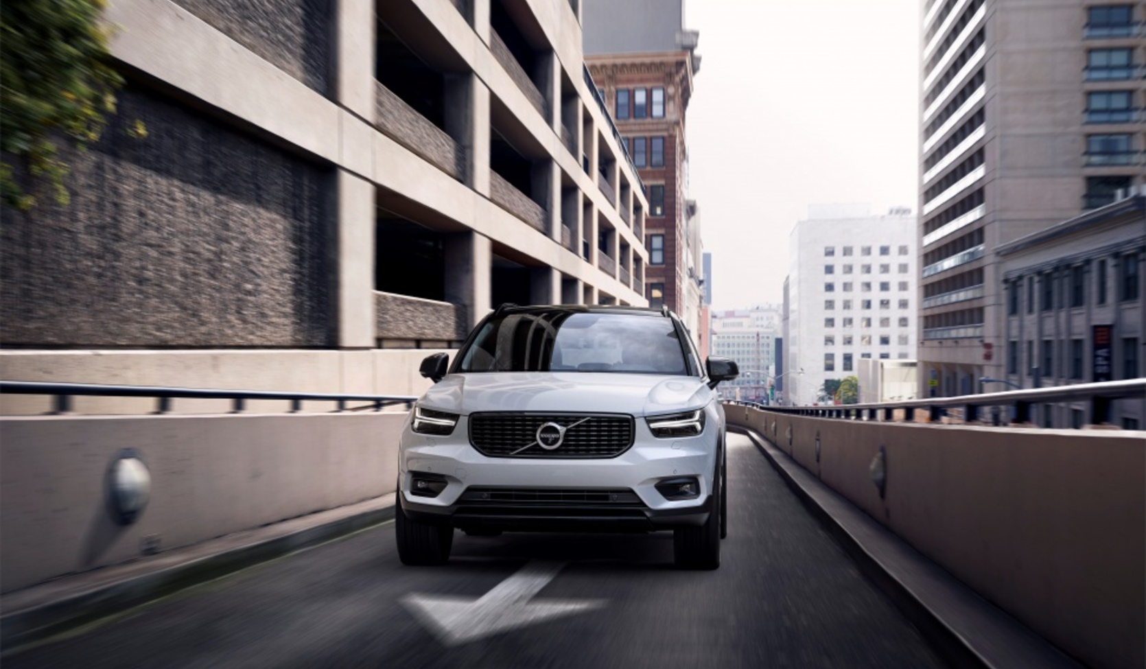 Volvo XC40 2.0 B4 (197 Hp) MHEV Automatic 2020, 2021