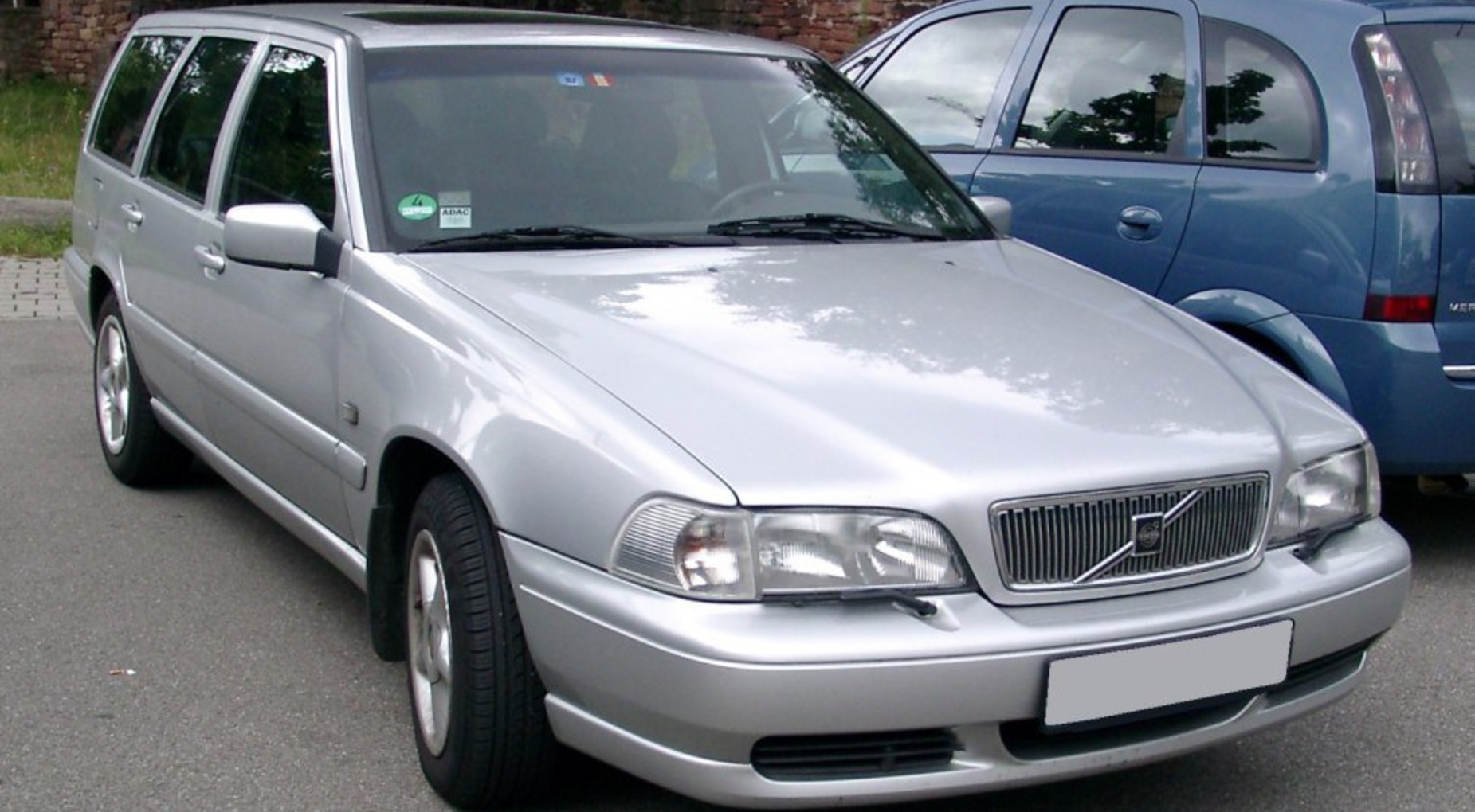 Volvo V70 I 2.3 T (250 Hp) Automatic 1996, 1997, 1998, 1999, 2000 