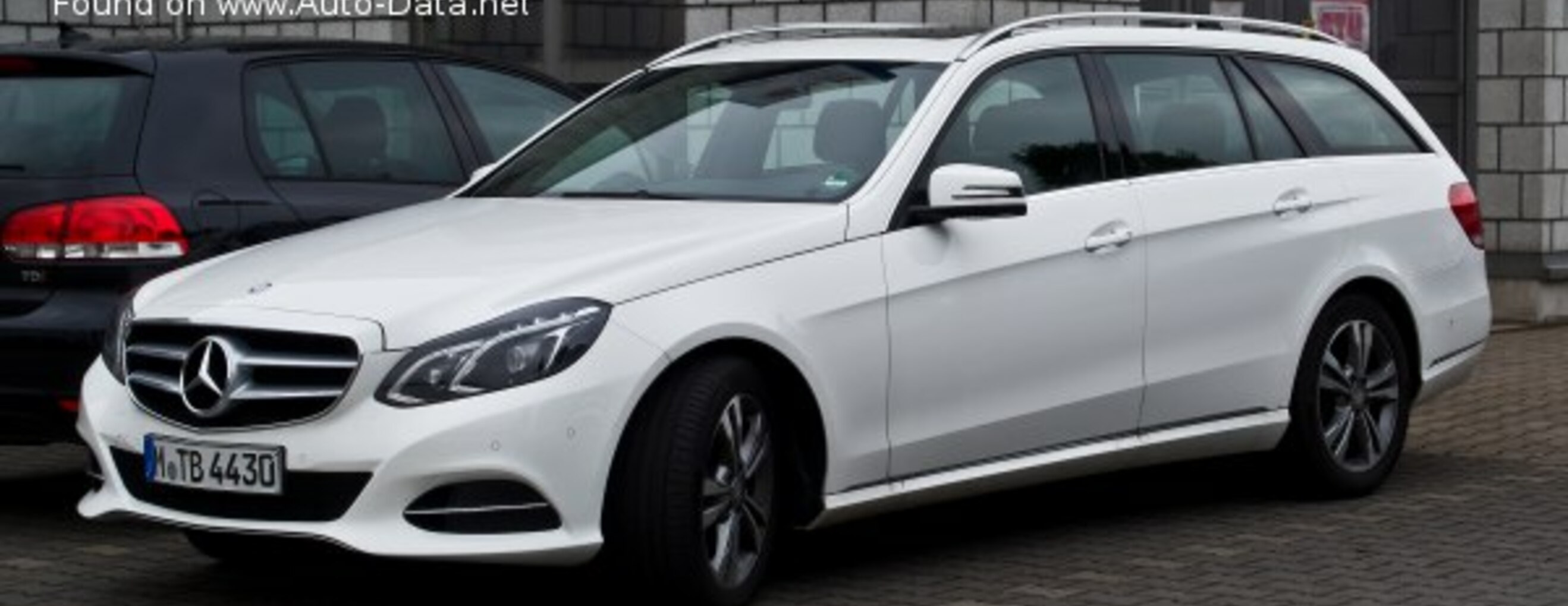 Mercedes-Benz E-class T-modell (S212, facelift 2013) AMG E 63 S V8 (585 Hp) 4MATIC AMG SPEEDSHIFT MCT 2013, 2014, 2015, 2016 