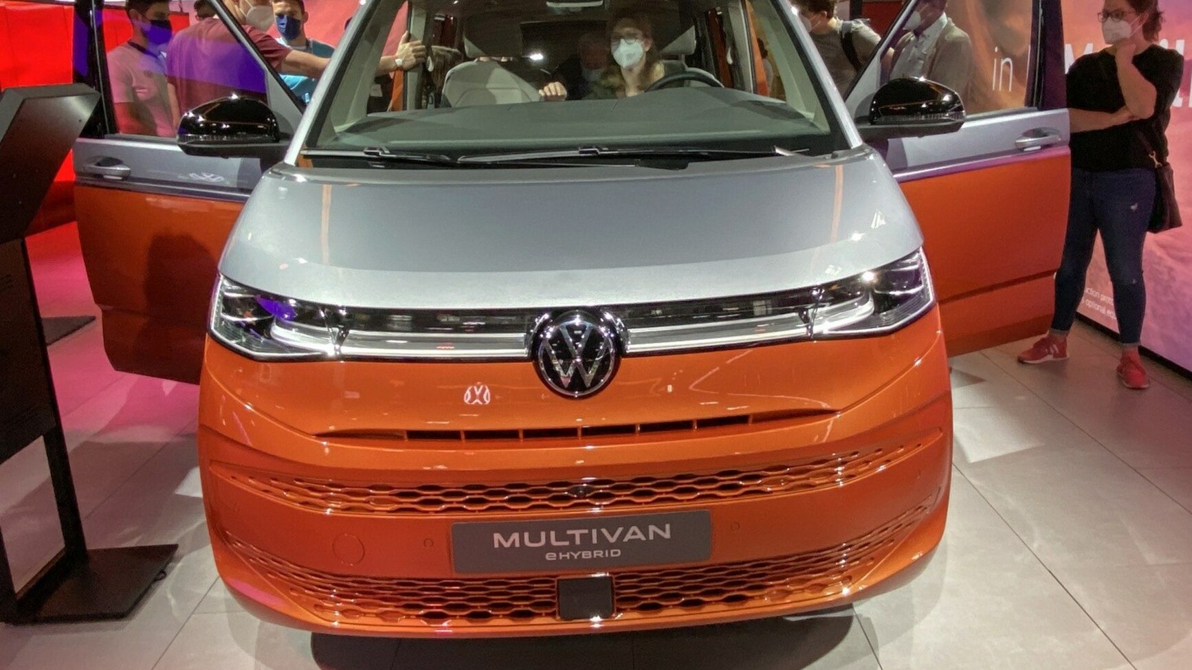 Volkswagen Multivan (T7) 2.0 TDI (150 Hp) DSG 2022