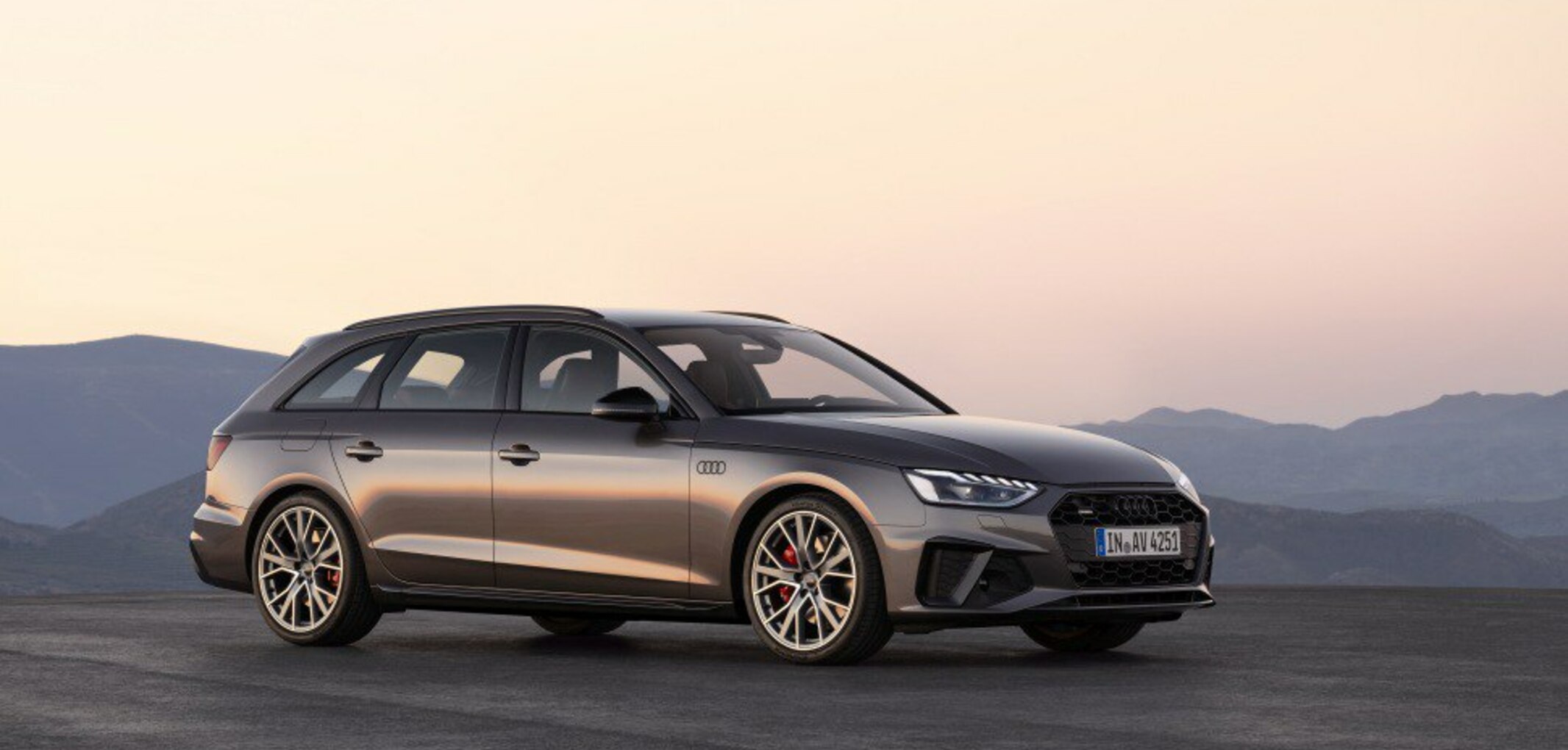 Audi A4 Avant (B9 8W, facelift 2020) 35 TFSI (150 Hp) MHEV S tronic 2019, 2020 