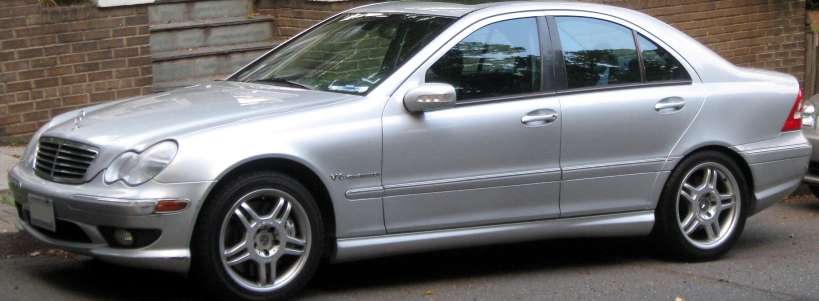 Mercedes-Benz C-class (W203) C 240 V6 (170 Hp) 2000, 2001, 2002, 2003, 2004