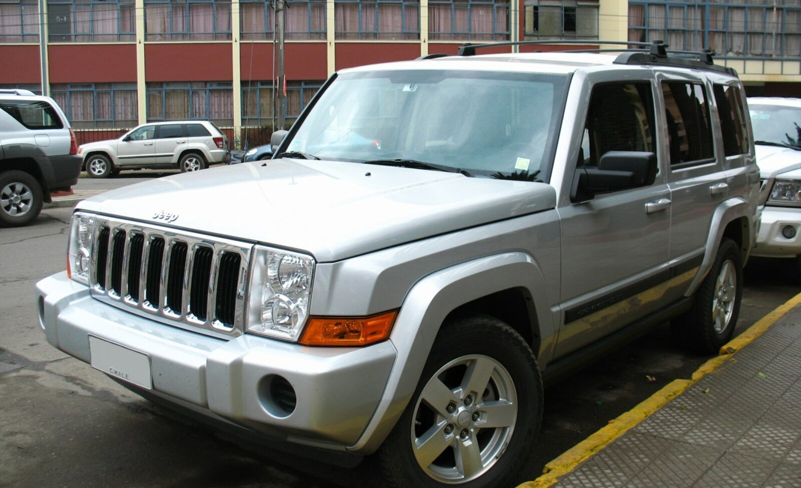 Jeep Commander 3.7 i V6 2WD (213 Hp) 2006, 2007, 2008, 2009, 2010