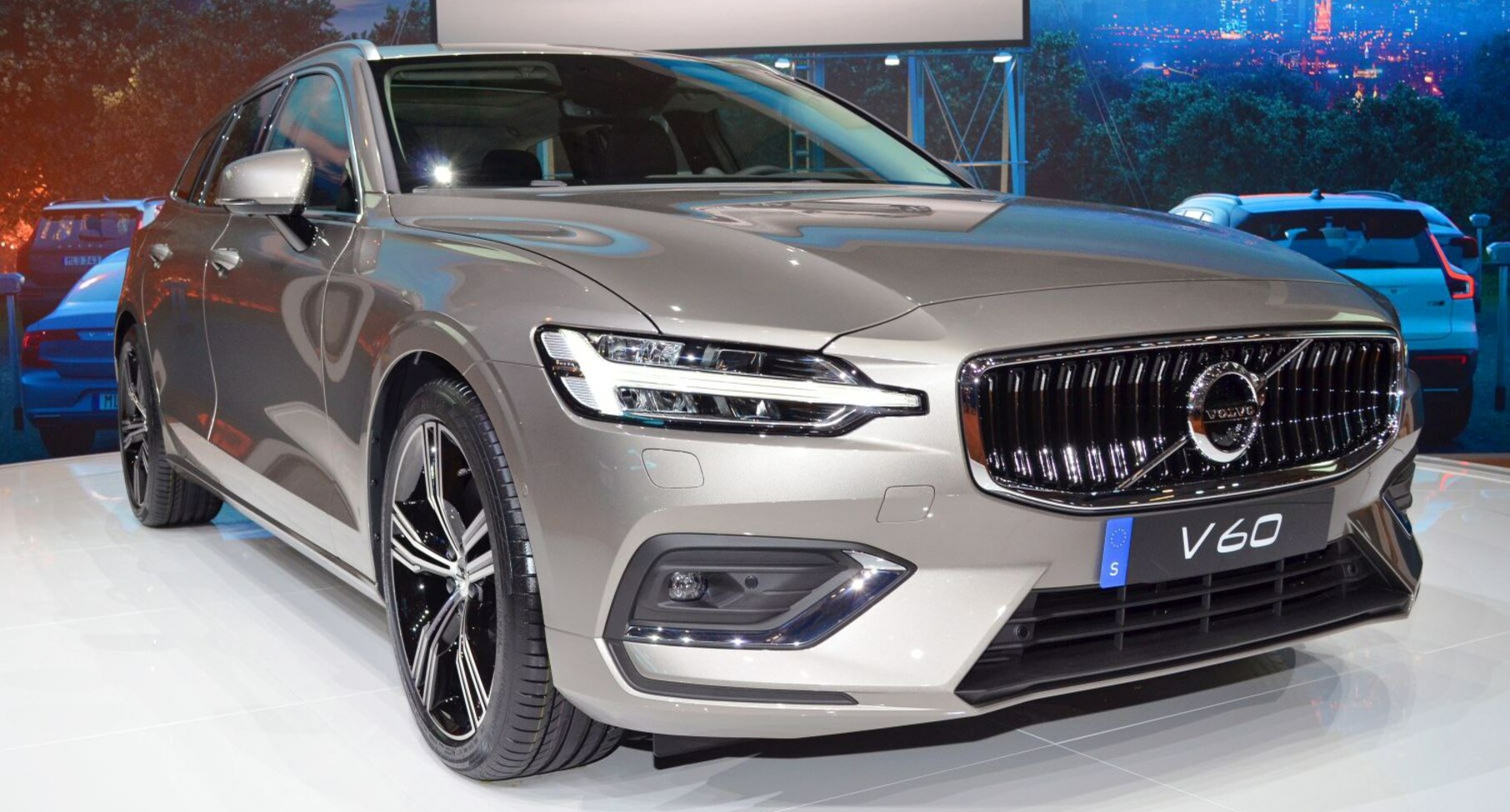 Volvo V60 II Recharge 2.0 T6 (253+145 Hp) Plug-in Hybrid AWD Geartronic 2021, 2022