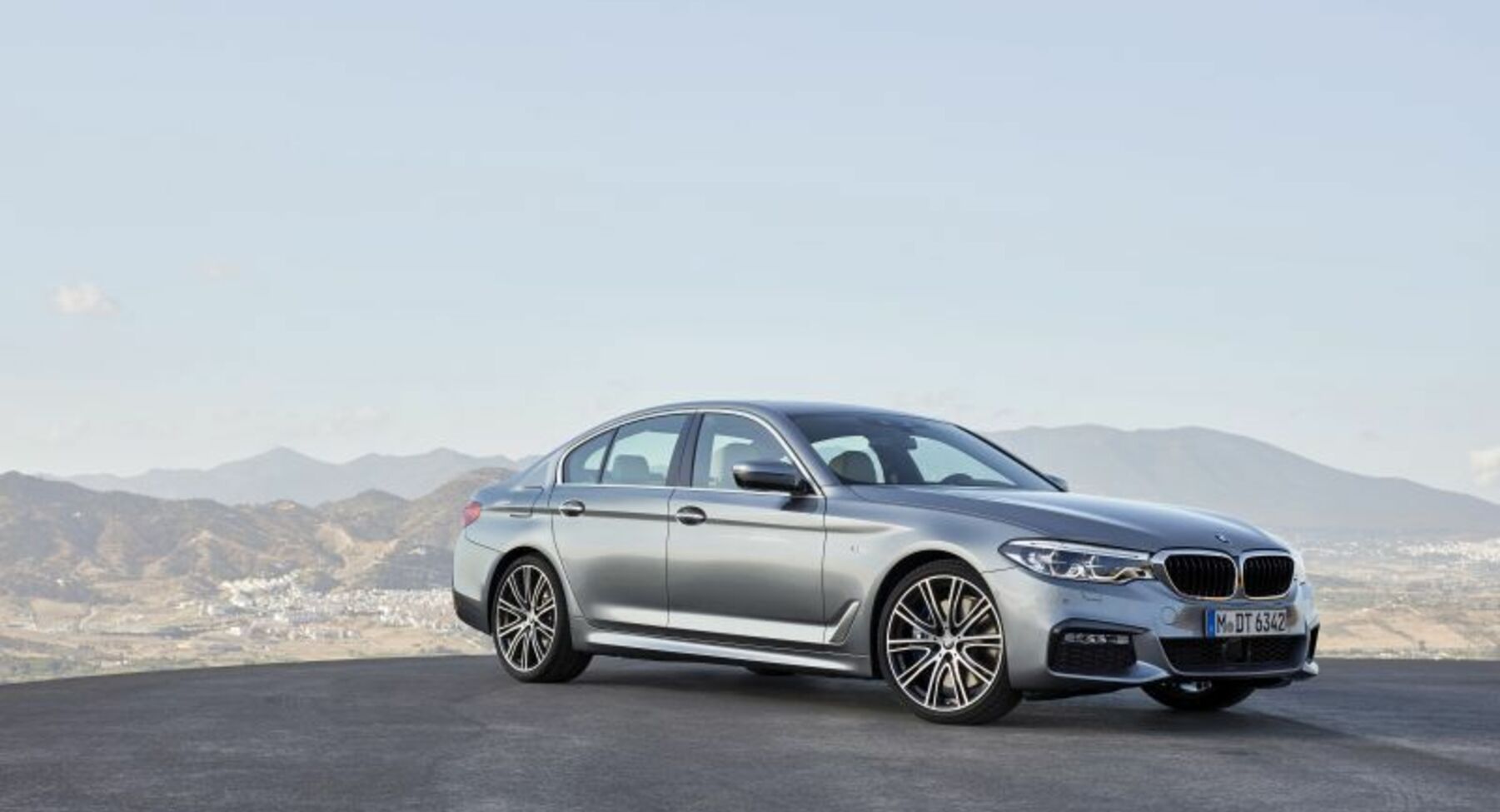 BMW 5 Series Sedan (G30) 530e (252 Hp) Steptronic 2019, 2020