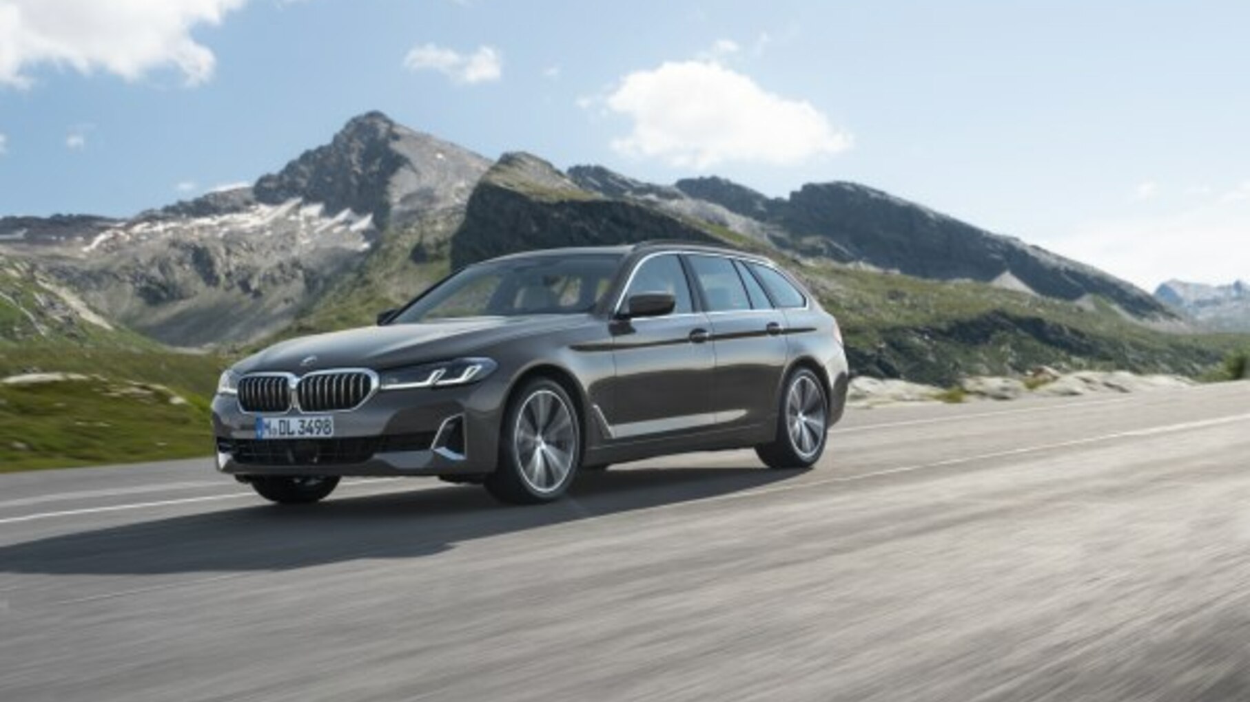 BMW 5 Series Touring (G31 LCI, facelift 2020) 520e (204 Hp) Plug-in Hybrid Steptronic 2021, 2022 